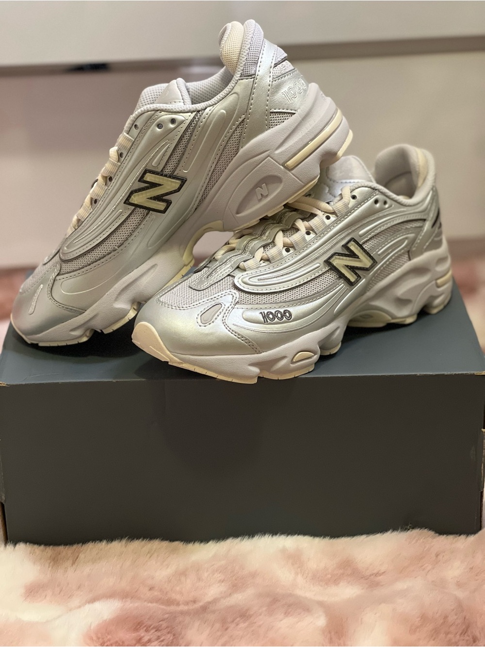 New Balance Women's Metallic Silver and Cream 1000 Series Sneakers - Picture 4 of 10